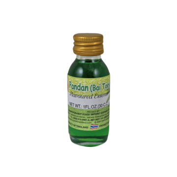 Seahorse Pandan Essence (Bai Toey) – Aromatic pandan extract for Thai desserts and beverages.