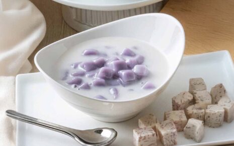 TARO RICE BALLS IN COCONUT MILK RECIPE (BUA LOY PHUEAK)
