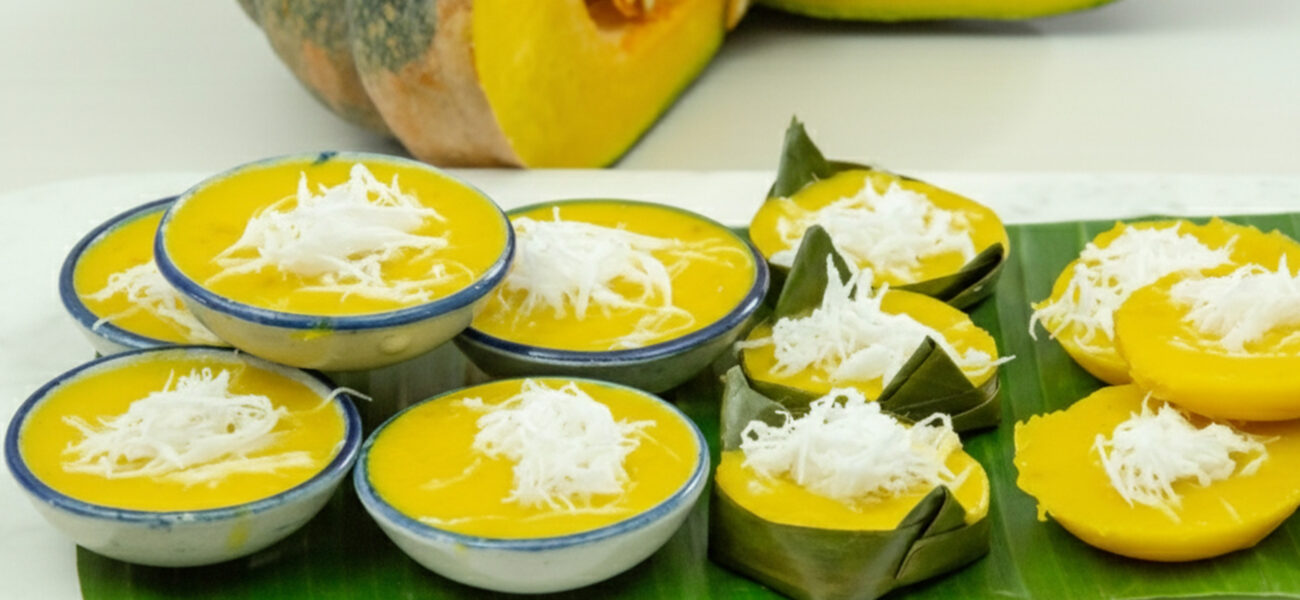 THAI PUMPKIN STEAMED CAKE RECIPE (ขนมฟักทอง)